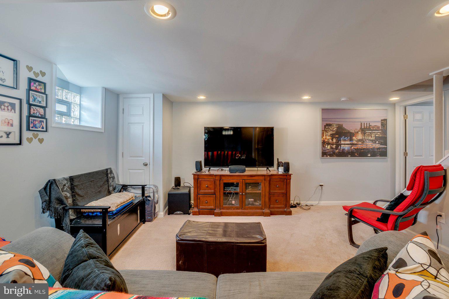 906 Olmstead Road Baltimore, MD 21208 - Photo 26 of 33
