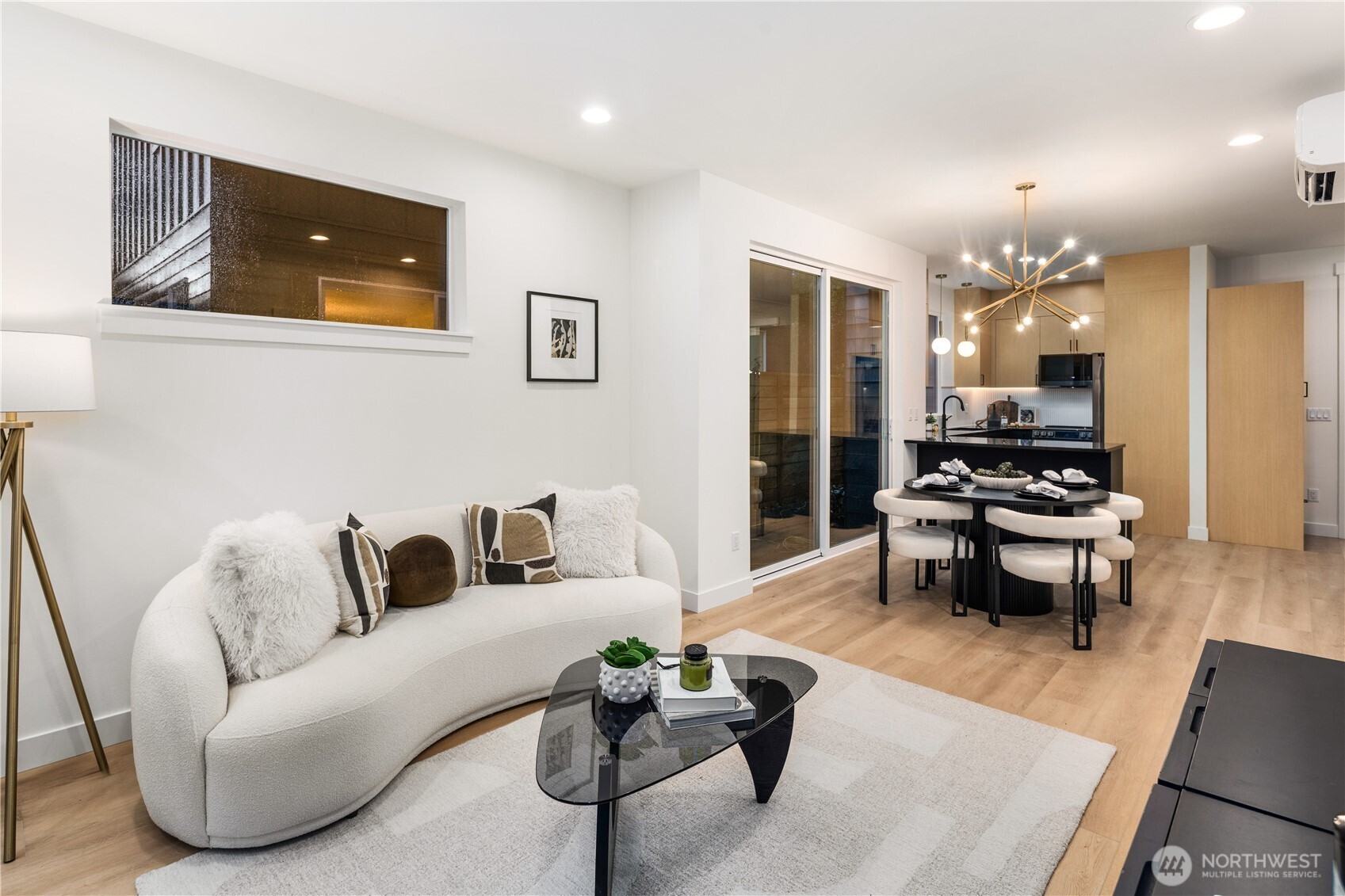 3417 48th Avenue Southwest Seattle, WA 98116 - Photo 20 of 40