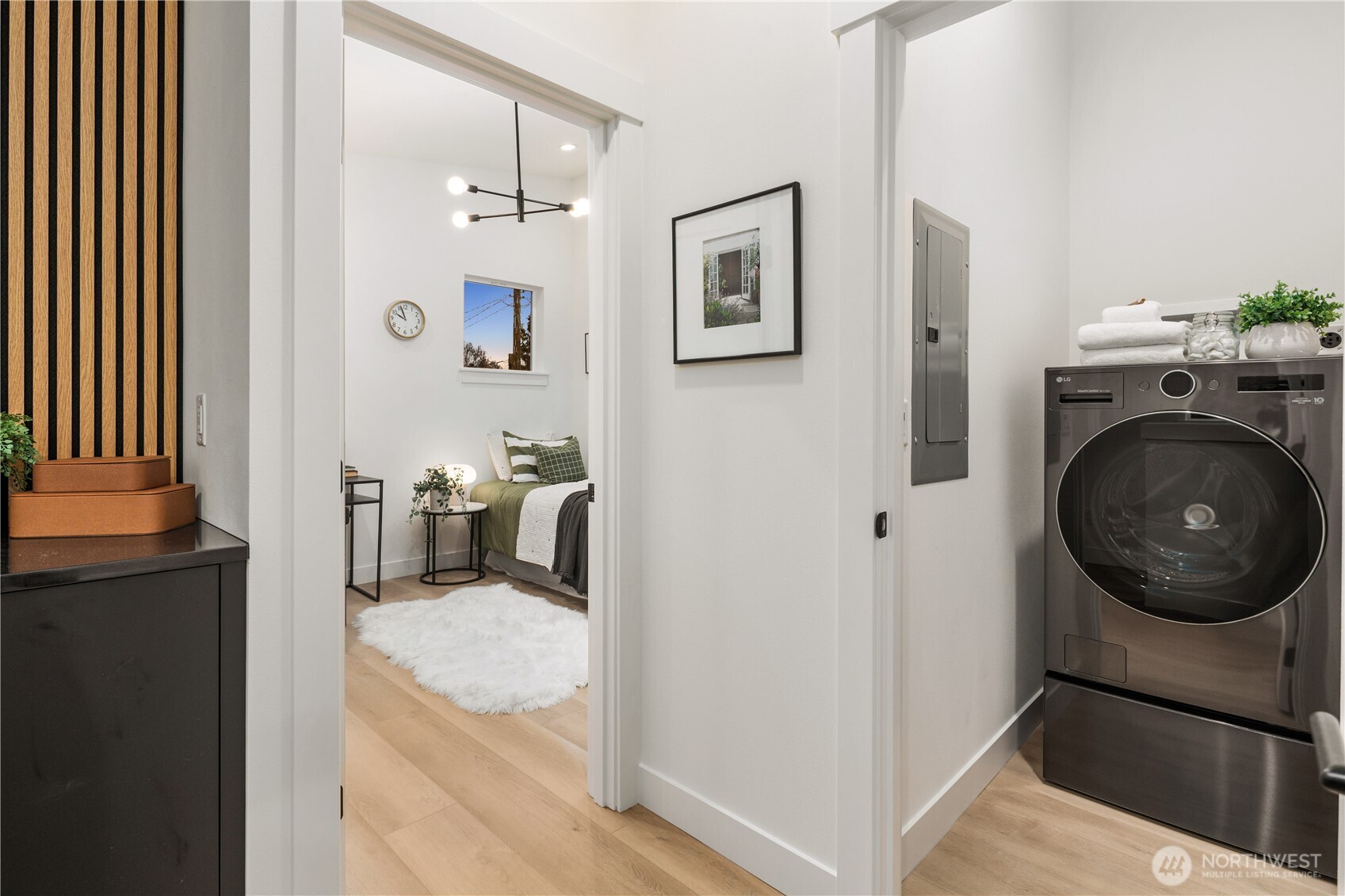 3417 48th Avenue Southwest Seattle, WA 98116 - Photo 24 of 39