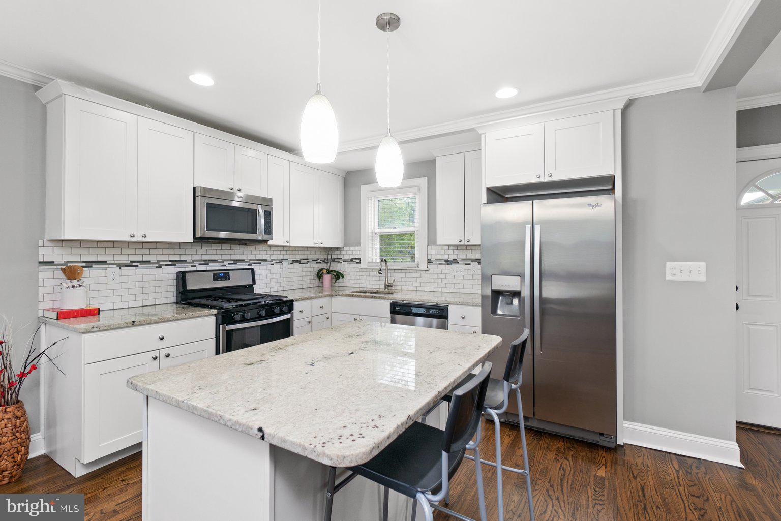 6103 Tramore Road Baltimore, MD 21214 - Photo 12 of 37