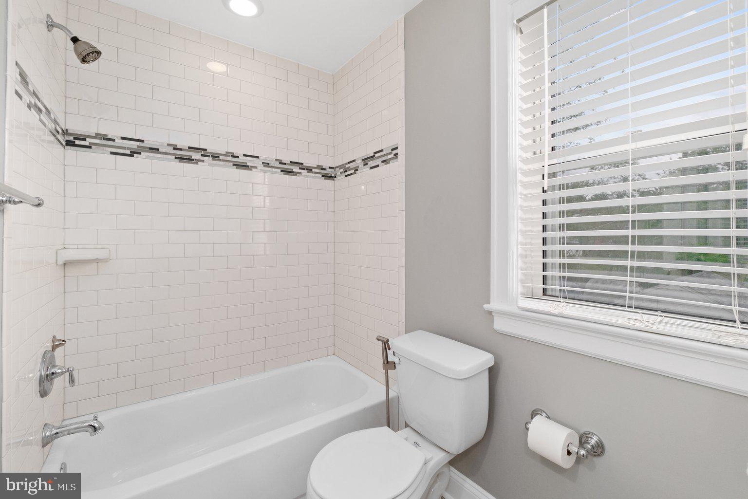 6103 Tramore Road Baltimore, MD 21214 - Photo 22 of 37