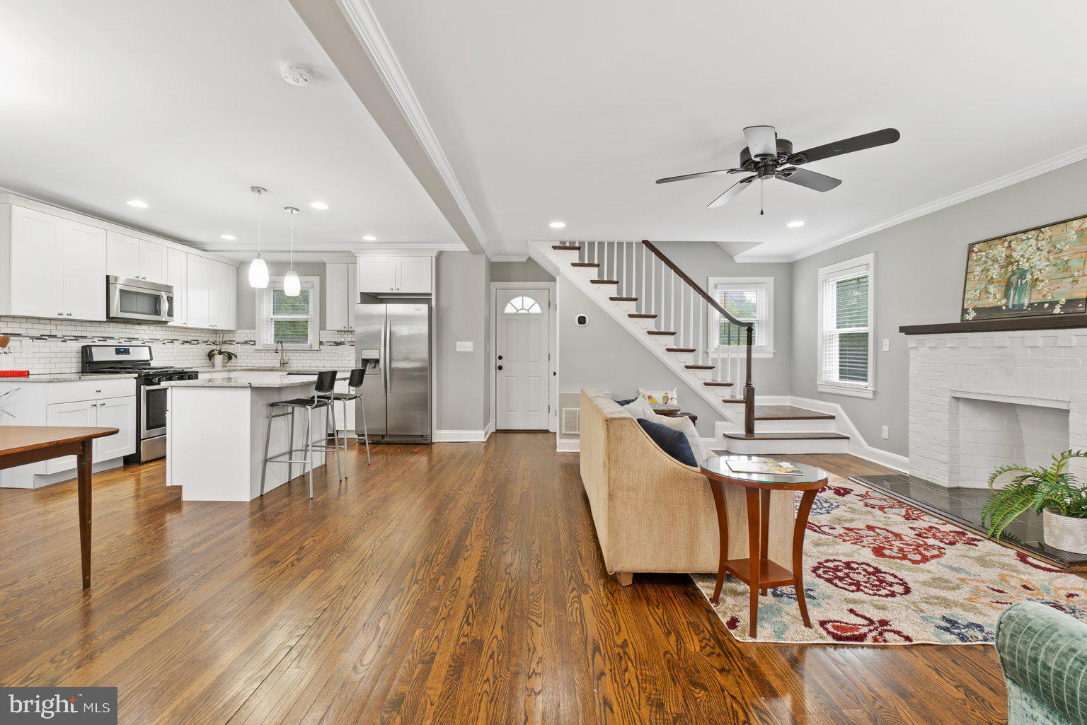 6103 Tramore Road Baltimore, MD 21214 - Photo 5 of 37