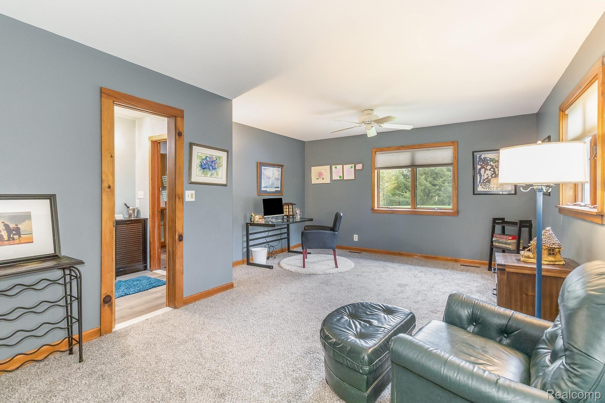 5440 Farley Road Clarkston, MI 48346 - Photo 19 of 46 MASTER SUITE WITH BATHROOM.jpg