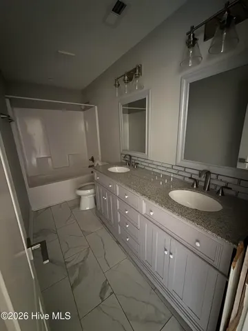 $550,000 | 102 Palm Drive, Jacksonville, NC 28546