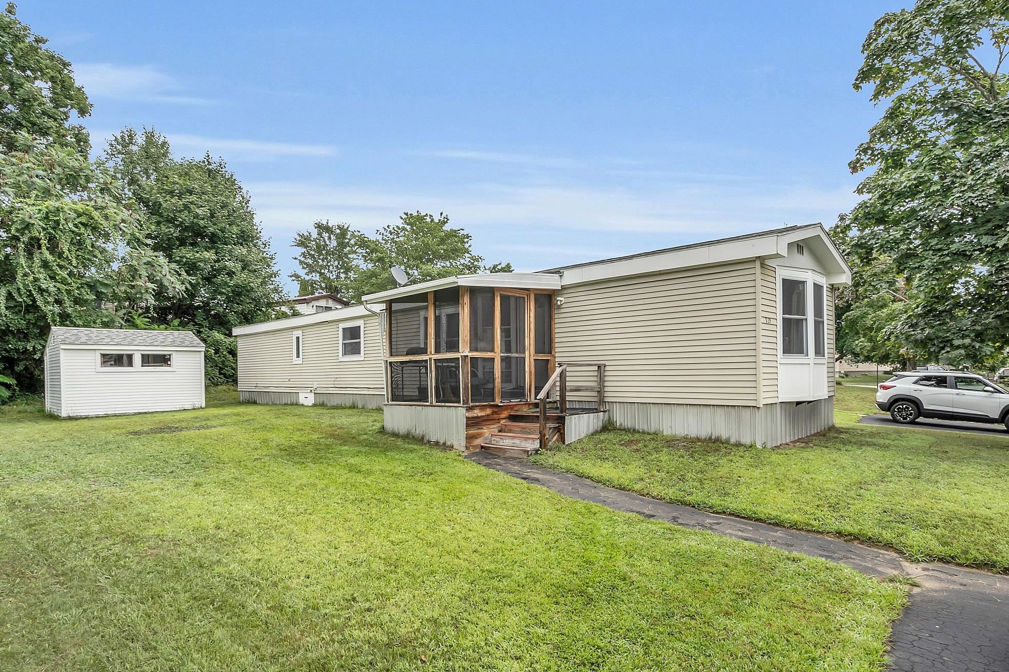 290 Calef Highway, Unit D29 Epping, NH 03042 - Photo 3 of 16