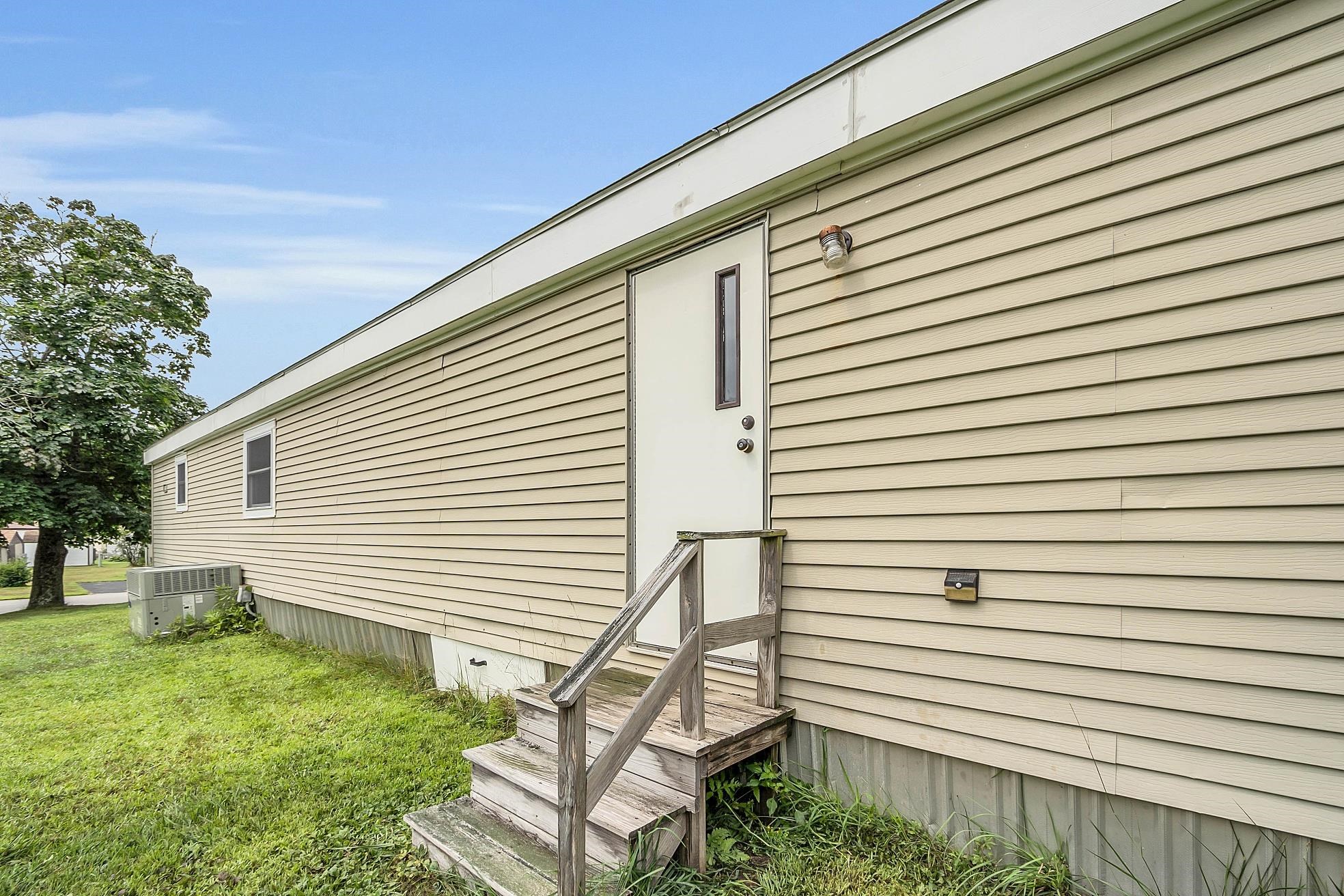 290 Calef Highway, Unit D29 Epping, NH 03042 - Photo 7 of 16