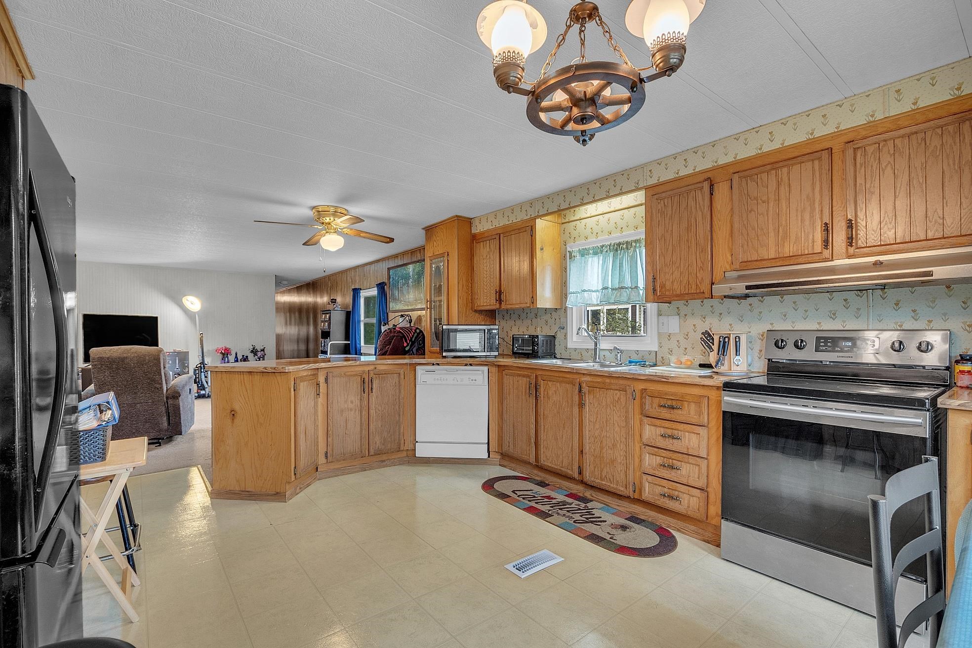 290 Calef Highway, Unit D29 Epping, NH 03042 - Photo 10 of 16