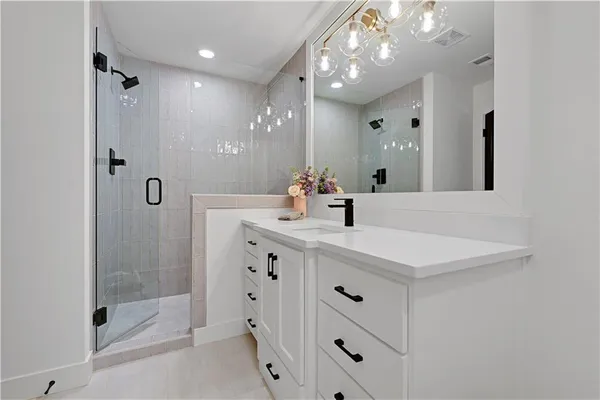 $1,250,000 | 5203 West 71st Terrace, Prairie Village, KS 66208