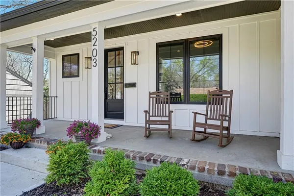 $1,250,000 | 5203 West 71st Terrace, Prairie Village, KS 66208