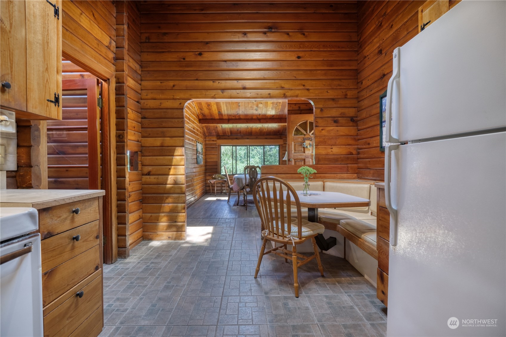276 Elizabeth Drive Point Roberts, WA 98281 - Photo 11 of 33 Gallery Image 11