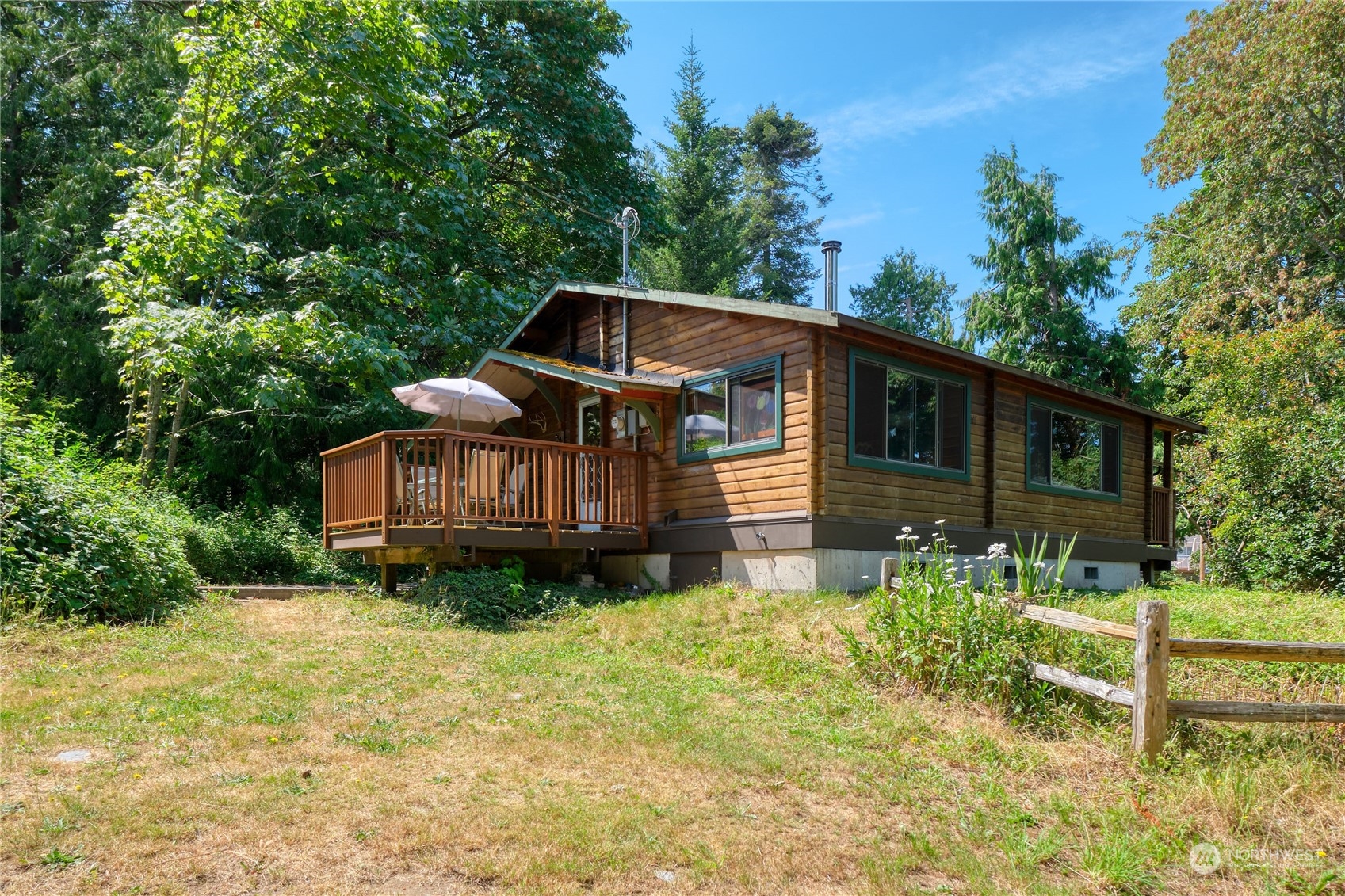 276 Elizabeth Drive Point Roberts, WA 98281 - Photo 2 of 33 Gallery Image 2
