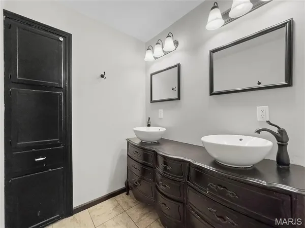 $515,000 | 5063 Rock Road, Waterloo, IL 62298