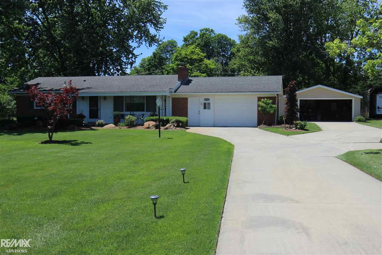 56205 Omo Road Macomb, MI 48042 - Photo 3 of 60