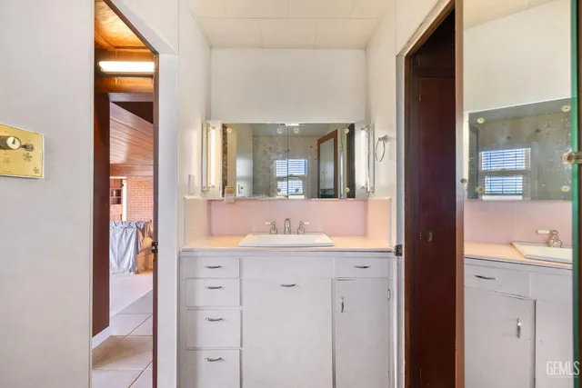 $299,000 | Undisclosed Address, Taft, CA 93268