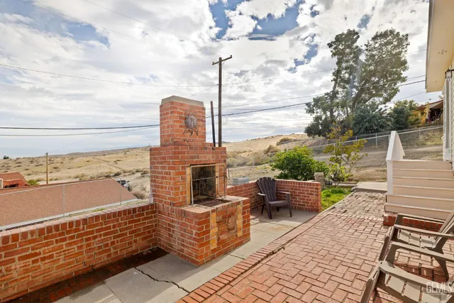 $299,000 | Undisclosed Address, Taft, CA 93268
