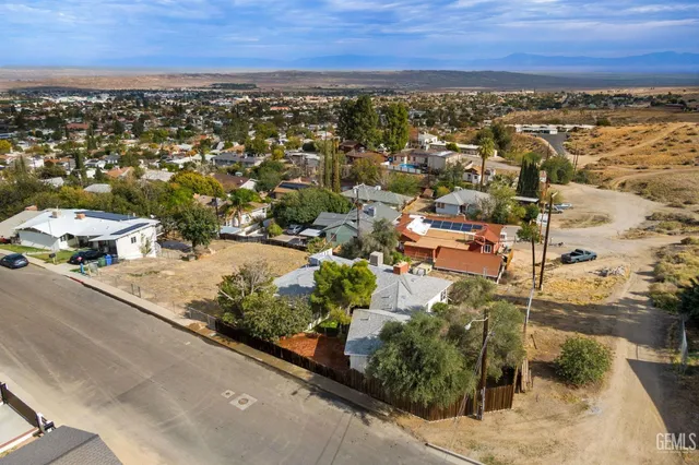 $299,000 | Undisclosed Address, Taft, CA 93268
