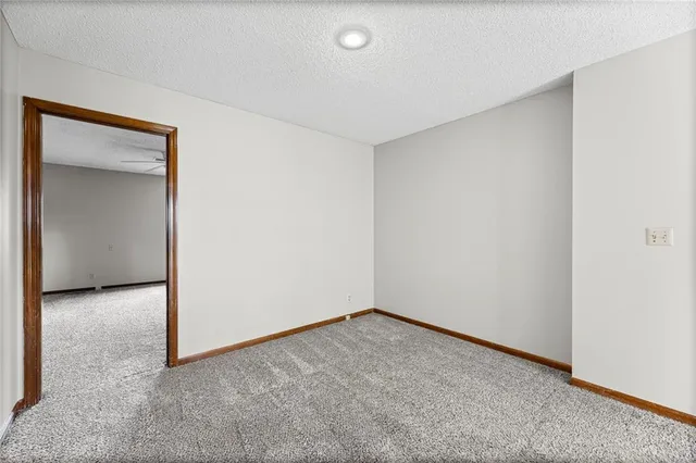 $255,000 | 10812 West 116th Street, Overland Park, KS 66210