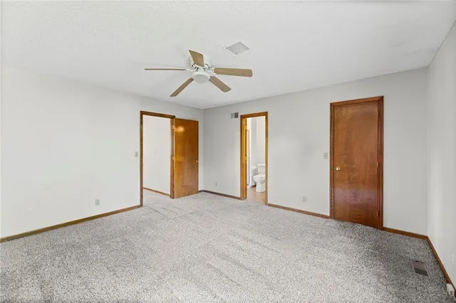 $255,000 | 10812 West 116th Street, Overland Park, KS 66210