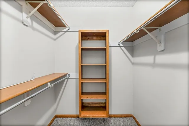 $255,000 | 10812 West 116th Street, Overland Park, KS 66210