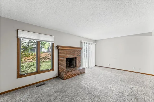 $255,000 | 10812 West 116th Street, Overland Park, KS 66210