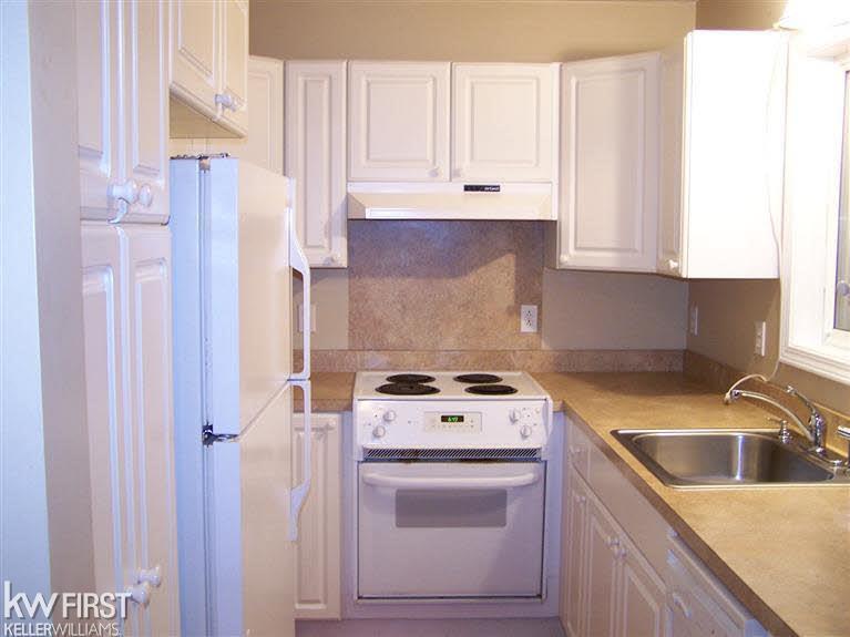 9457 Neff Road Clio, MI 48420 - Photo 2 of 15 21247417-1.JPG