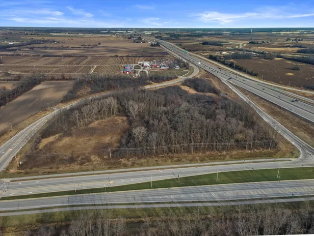 $1,300,000 | 14814 County Line Road, Sturtevant, WI 53177