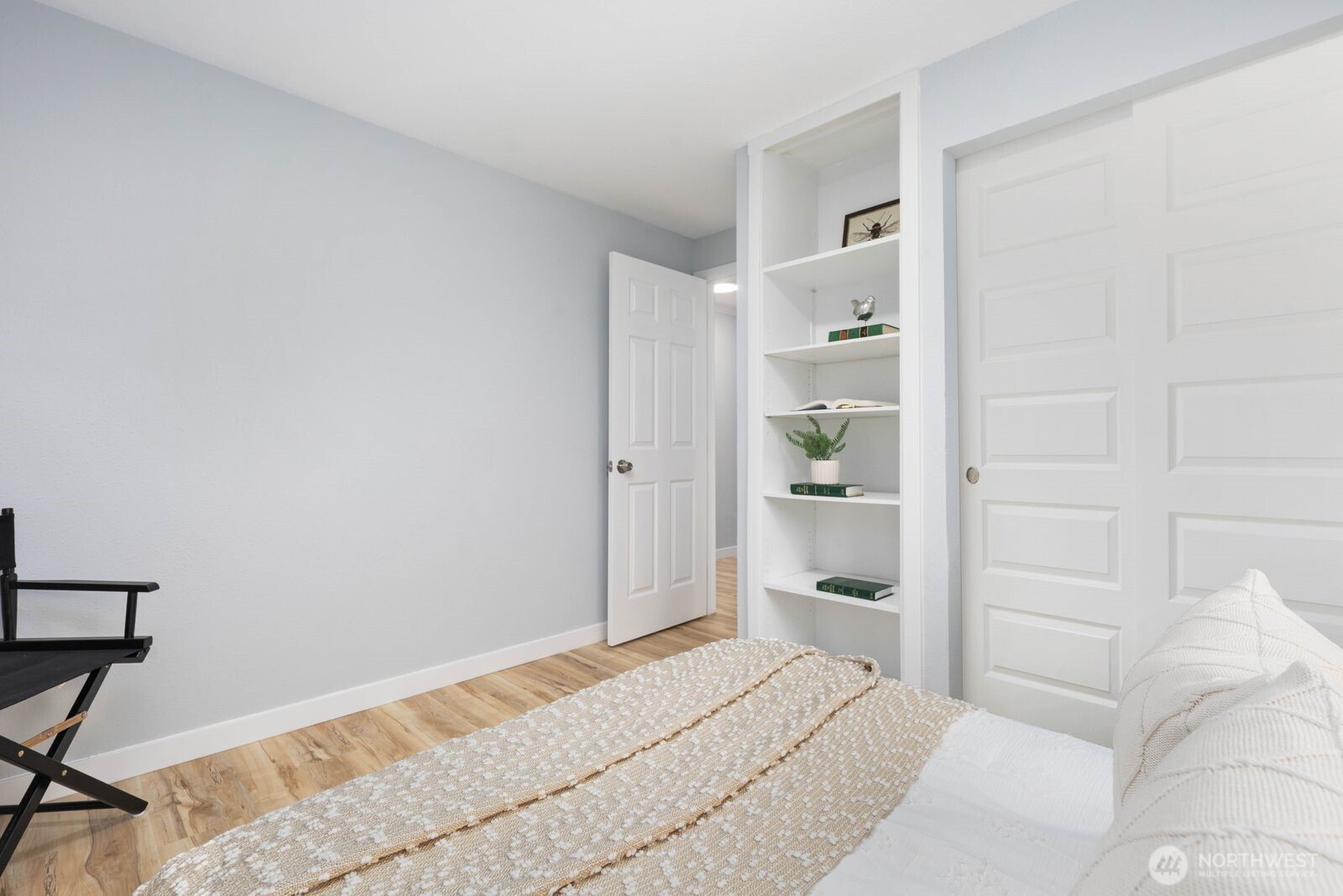 505 Southwest 305th Street Federal Way, WA 98023 - Photo 20 of 38 a bedroom with a bed and a view of bathroom
