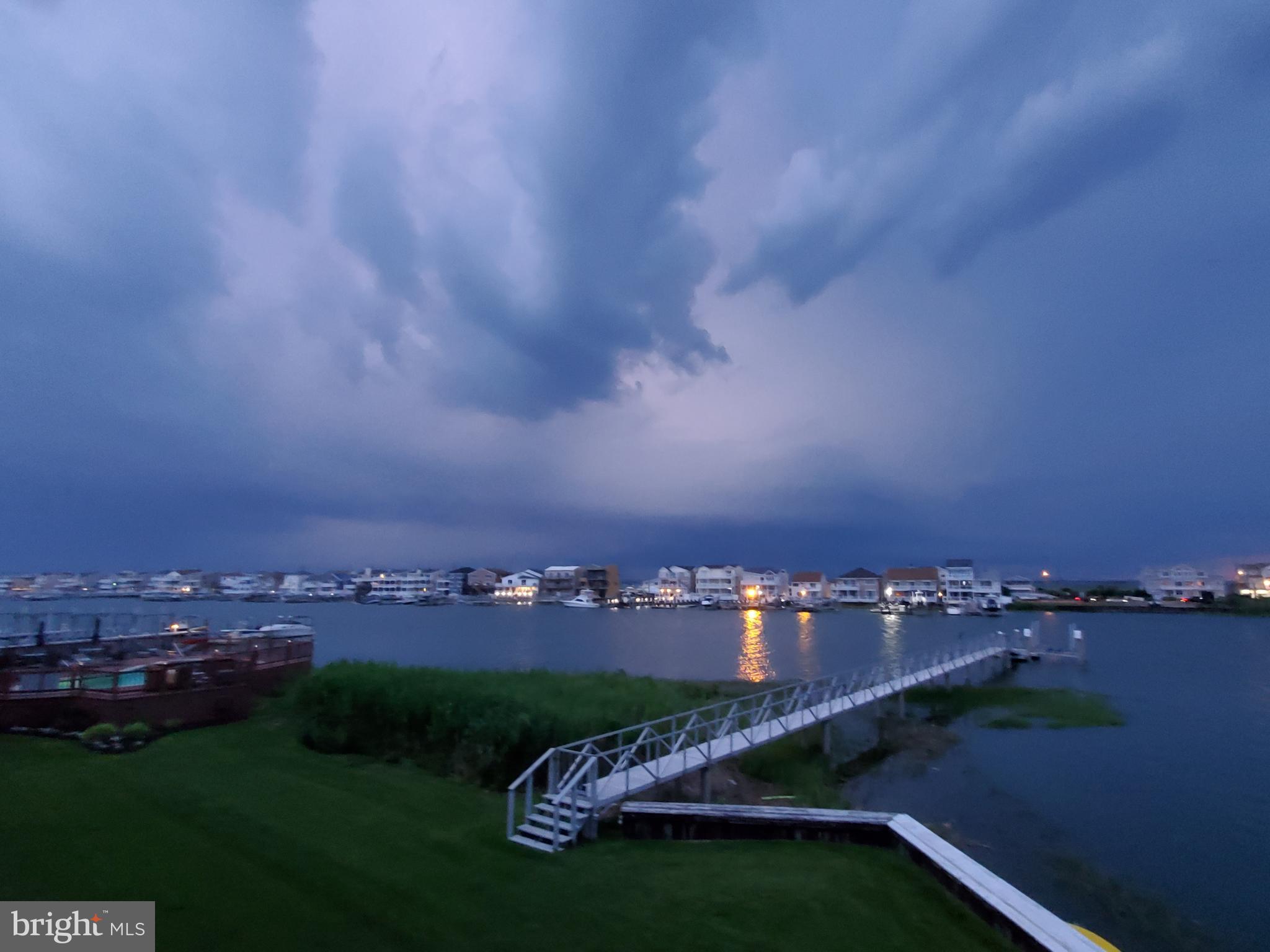 313 Gull Cove Brigantine, NJ 08203 - Photo 31 of 34 an aerial view of a city