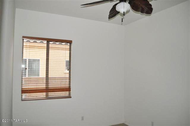 5726 West Desert Portal Road Tucson, AZ 85735 - Photo 11 of 25