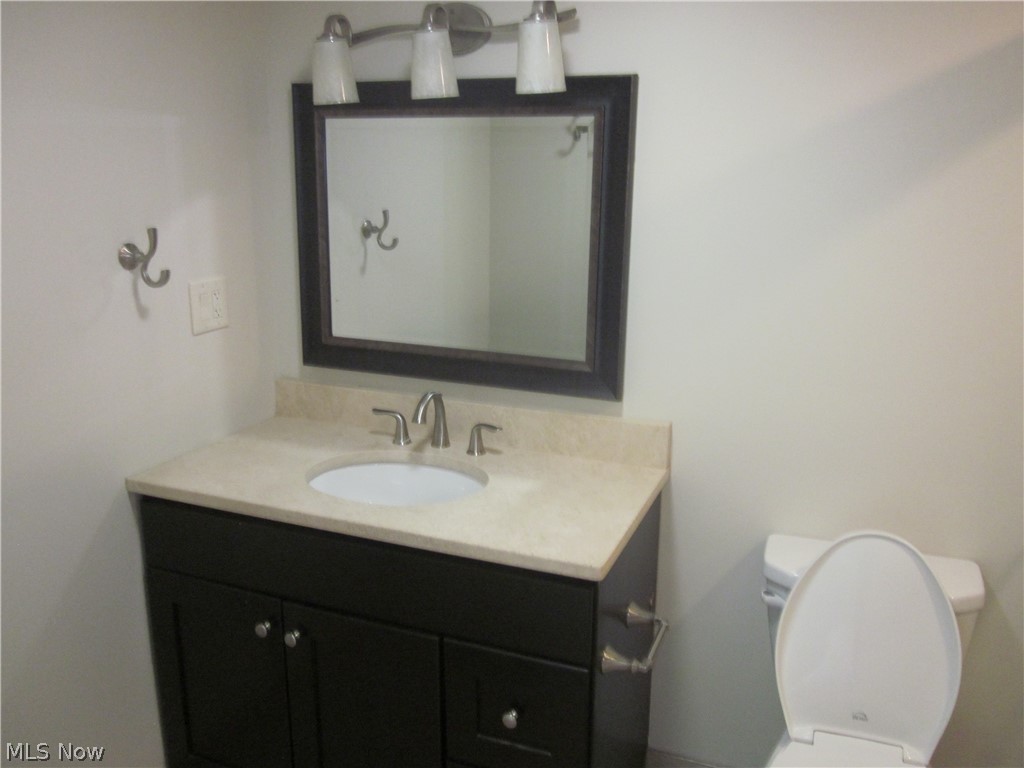 22555 Center Ridge Road, Unit 201 Rocky River, OH 44116 - Photo 21 of 31