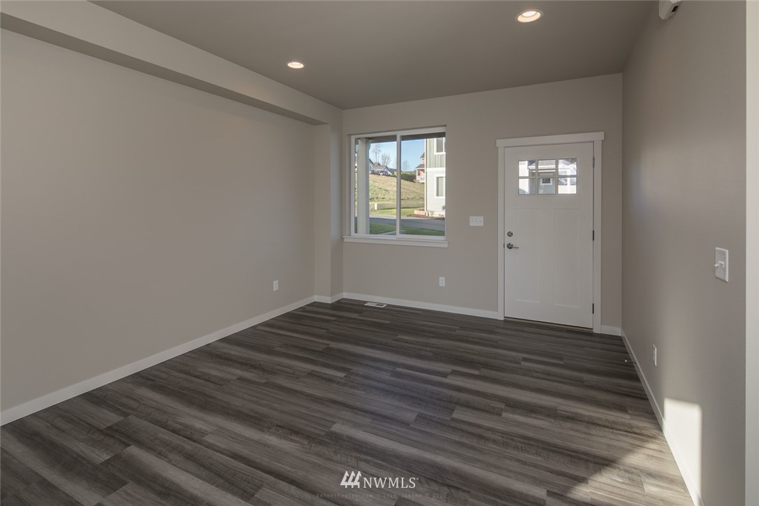 2071 Roxy Loop Ferndale, WA 98248 - Photo 2 of 32 Gallery Image 2