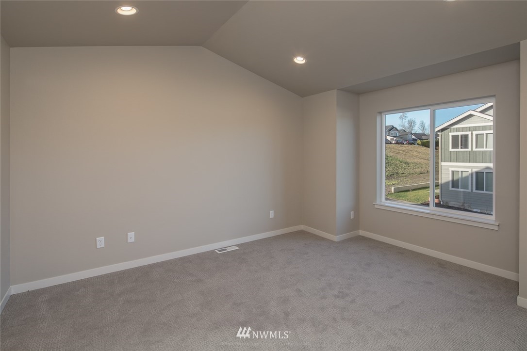 2071 Roxy Loop Ferndale, WA 98248 - Photo 11 of 32 Gallery Image 11