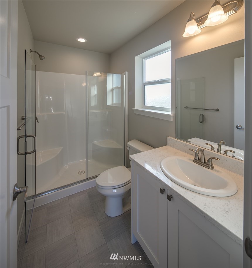 2071 Roxy Loop Ferndale, WA 98248 - Photo 14 of 32 Gallery Image 14