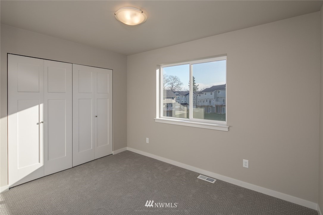 2071 Roxy Loop Ferndale, WA 98248 - Photo 17 of 32 Gallery Image 17