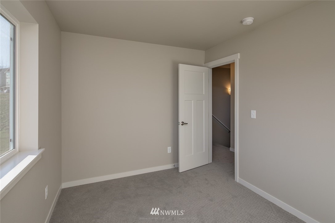 2071 Roxy Loop Ferndale, WA 98248 - Photo 18 of 32 Gallery Image 18