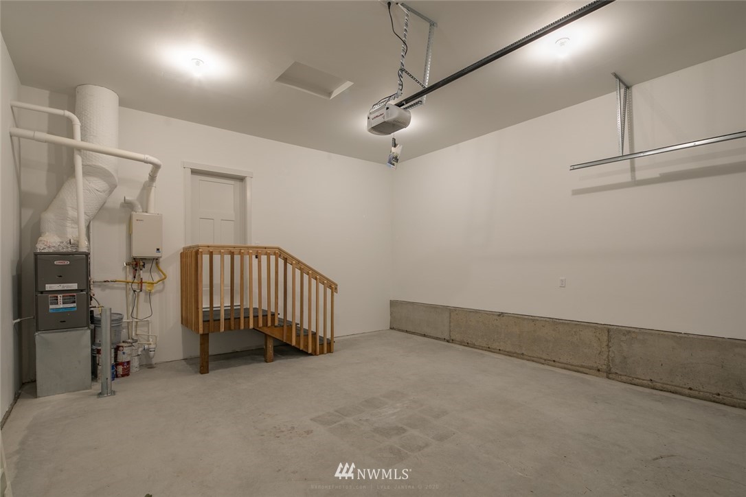 2071 Roxy Loop Ferndale, WA 98248 - Photo 22 of 32 Gallery Image 22