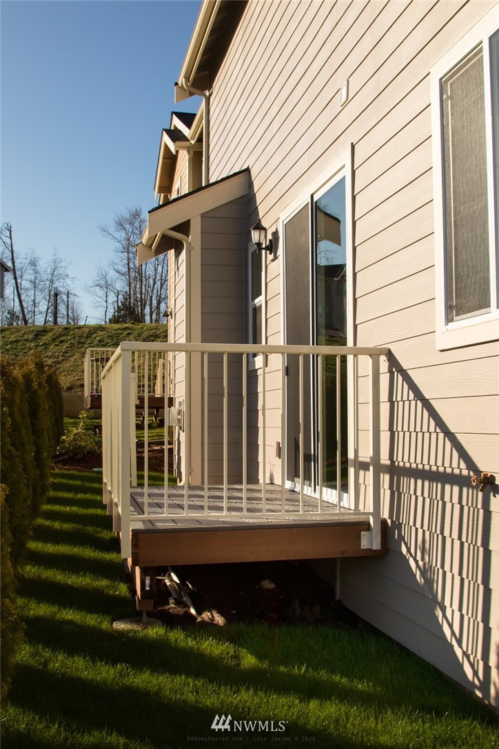 2071 Roxy Loop Ferndale, WA 98248 - Photo 23 of 32 Gallery Image 23