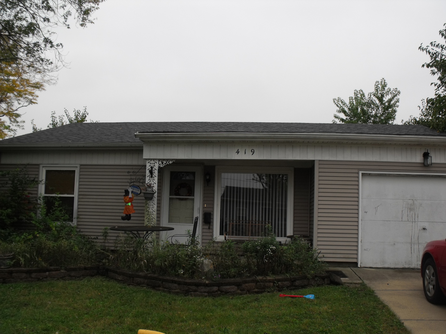 419 Tallman Avenue Romeoville, IL 60446 - Photo 1 of 10 a view of a house with a yard