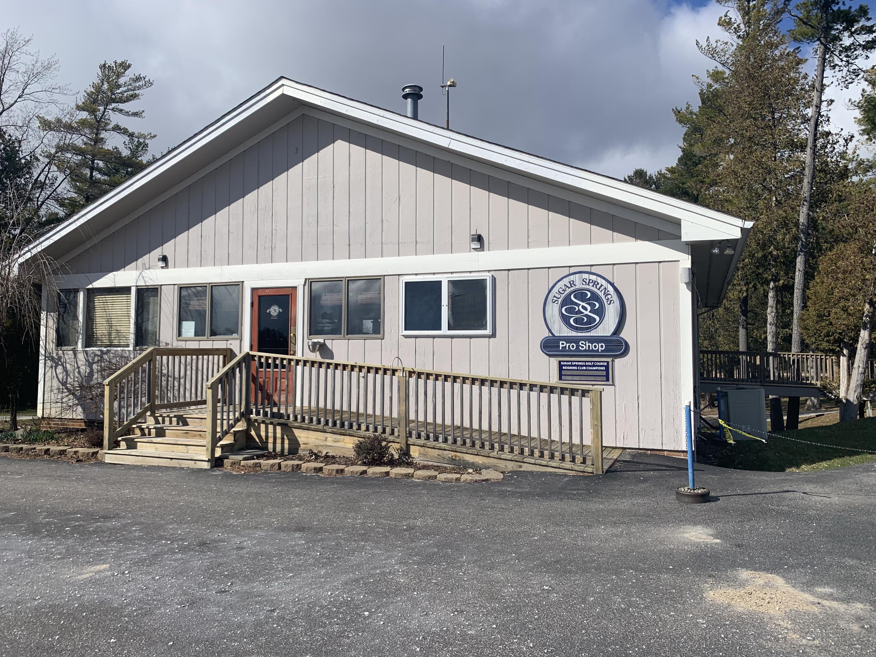 67 Fairfield Way Gladwin, MI 48624 - Photo 21 of 38 IMG_1845