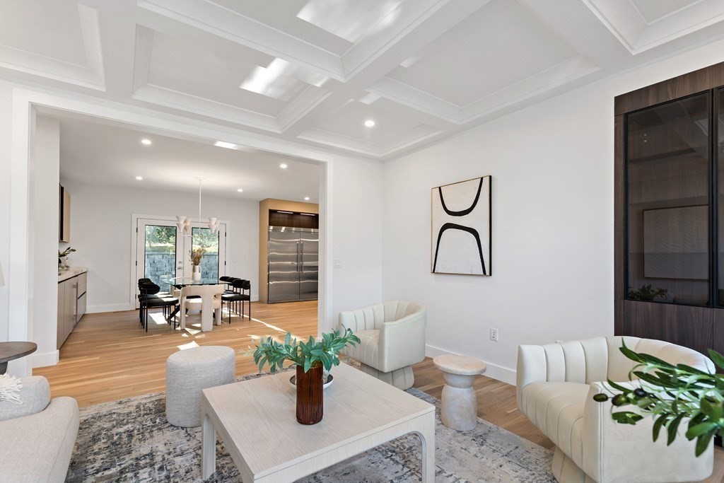 10 Norfolk Road Winchester, MA 01890 - Photo 12 of 42 Gallery Image 12