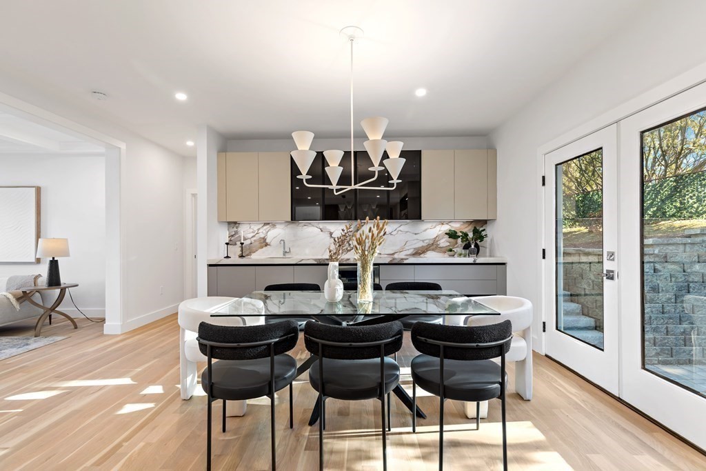 10 Norfolk Road Winchester, MA 01890 - Photo 9 of 42 Gallery Image 9