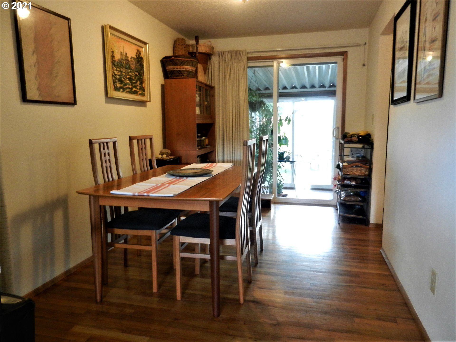 1399 Umpqua Road Woodburn, OR 97071 - Photo 6 of 29 Gallery Image 6