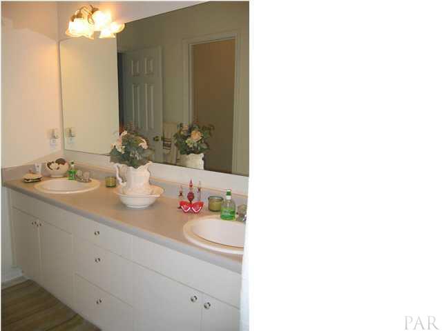 2008 Coral Reef Road Pensacola, FL 32506 - Photo 12 of 14 Gallery Image 12