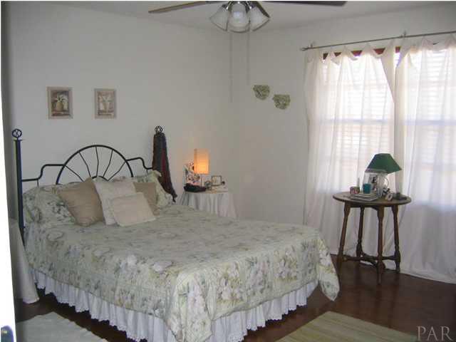 2008 Coral Reef Road Pensacola, FL 32506 - Photo 10 of 14 Gallery Image 10