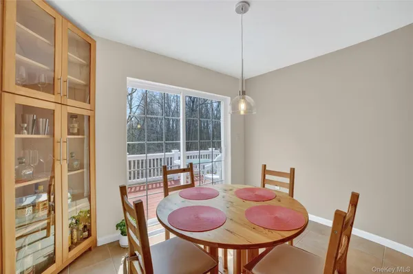 $765,000 | 113 Hitching Post Lane, Yorktown Heights, NY 10598
