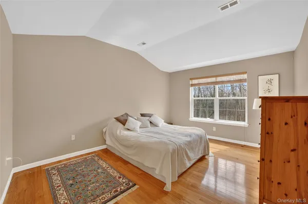 $765,000 | 113 Hitching Post Lane, Yorktown Heights, NY 10598