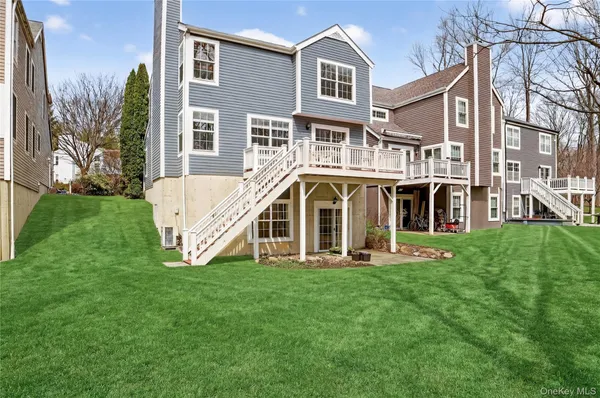 $765,000 | 113 Hitching Post Lane, Yorktown Heights, NY 10598