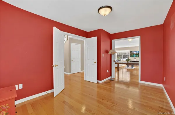 $765,000 | 113 Hitching Post Lane, Yorktown Heights, NY 10598