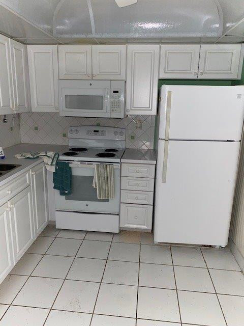 3920 Inverrary Boulevard, Unit 201C Lauderhill, FL 33319 - Photo 4 of 12 Photo 4