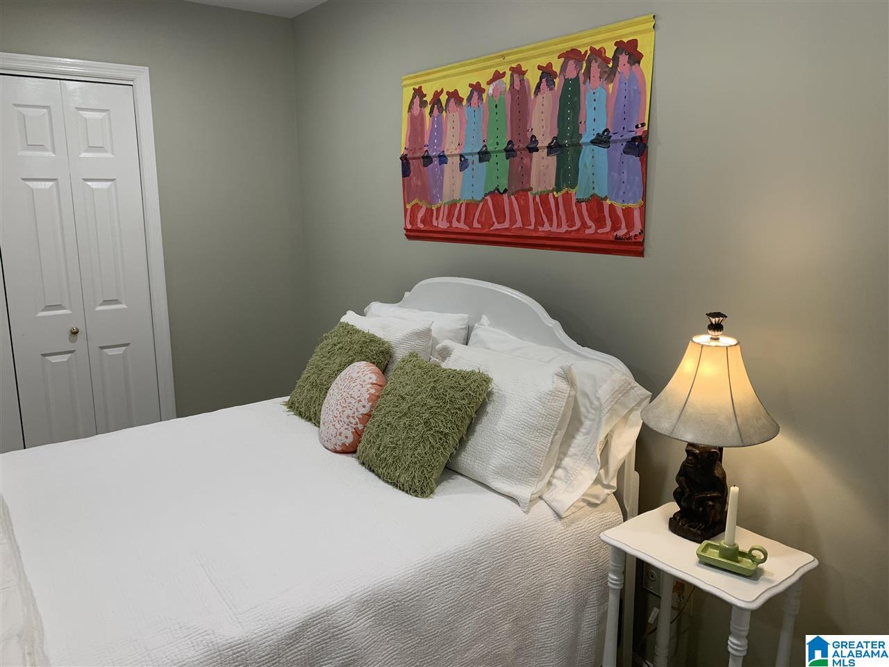 479 Raleigh Avenue Birmingham, AL 35209 - Photo 7 of 12